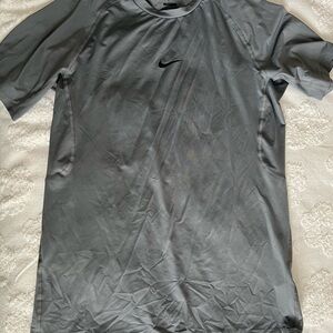 Nike Men's dri fit Short Sleeve Tee